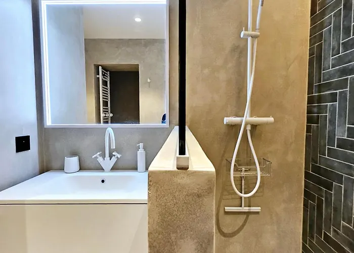 Le Musti - A L'entree Du Viel Apartment *